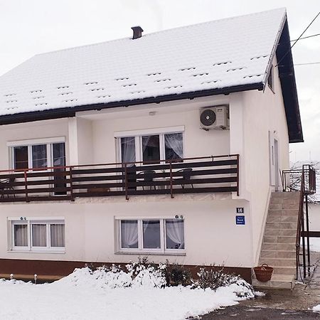 Apartman Sofia Otočac Esterno foto