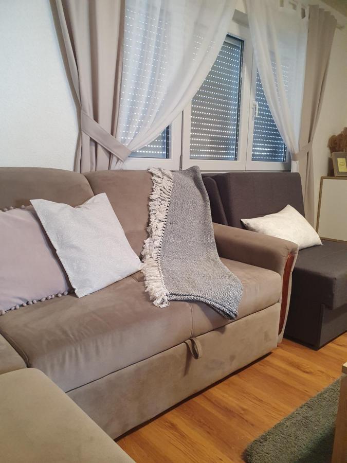 Apartman Sofia Otočac Esterno foto
