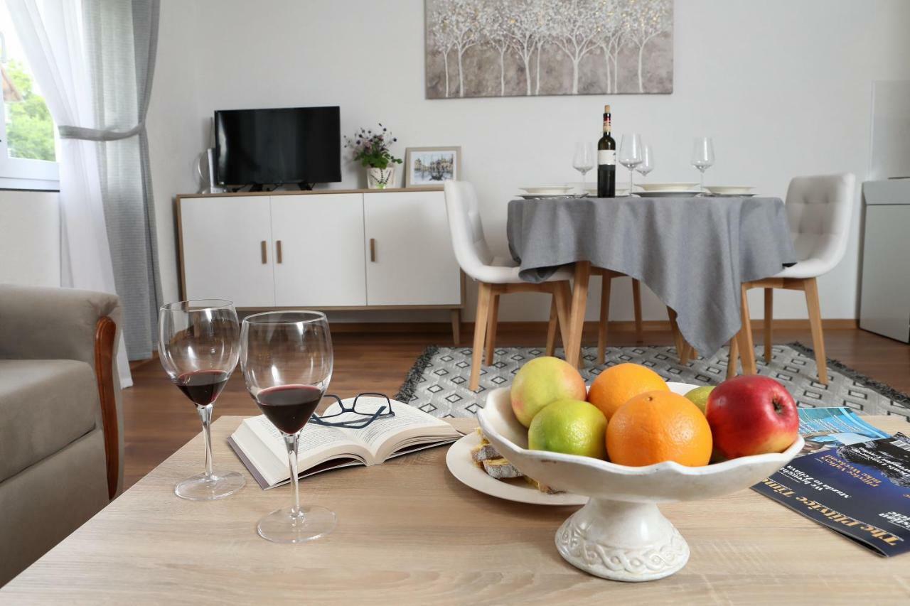 Apartman Sofia Otočac Esterno foto
